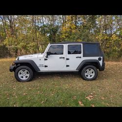 2018 JEEP JKU