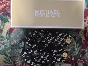 Michael kors flip flops kids