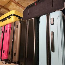 Luggage (Choose anyone And Some New And Some Lighted Used)