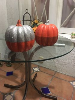Halloween decorative pumpkins