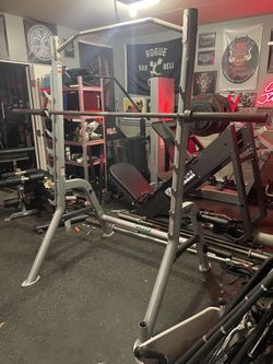Hoist 1,000lb Cap Squat Rack - Weight & Barbell Storage - Pull-up Bar & Olympic Bar (800lb cap)