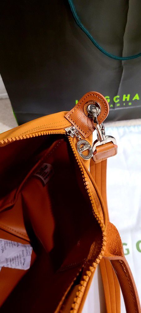 Longchamp Roseau Shoulder Bag for Sale in Phoenix, AZ - OfferUp