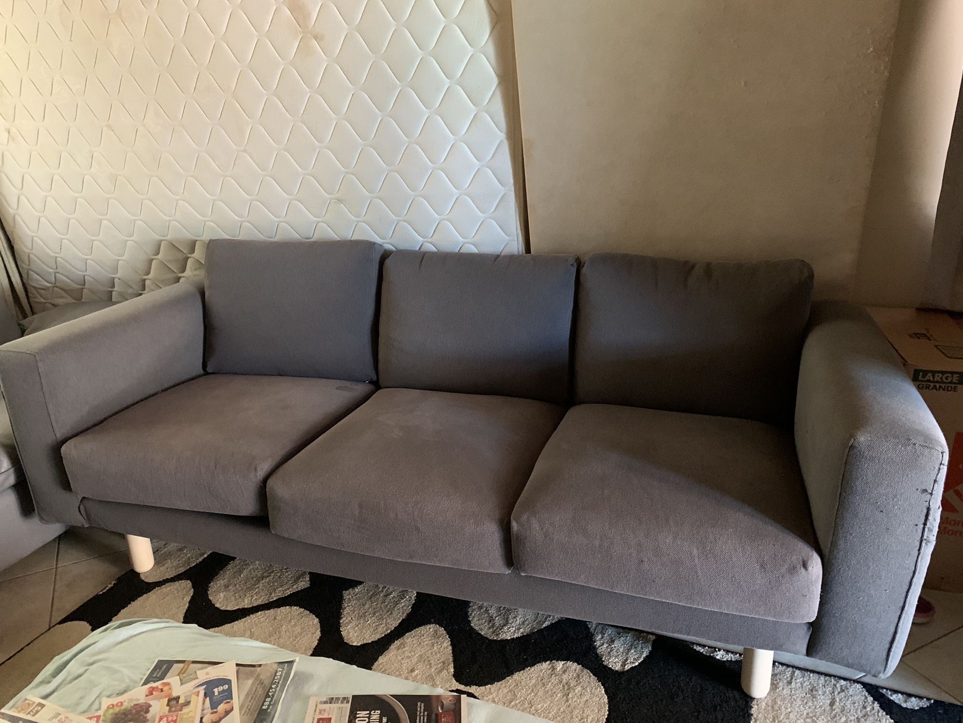 COUCH