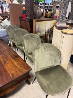 Set of 4 Green Velvet Dining Chairs