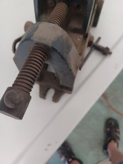 Drill press vice.