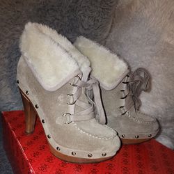Guess Wooden Stiletto Boot Shoe Tan Suede with White Faux Fur Lining 