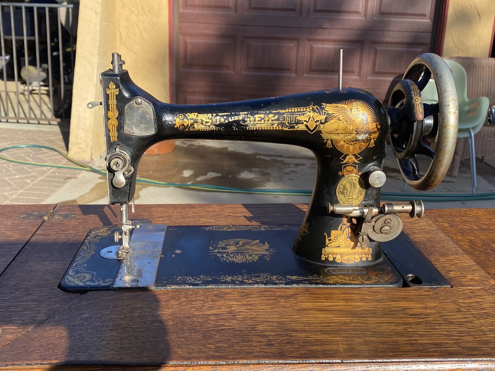 Antique Singer Treadle Sewing Machine Circa 1903