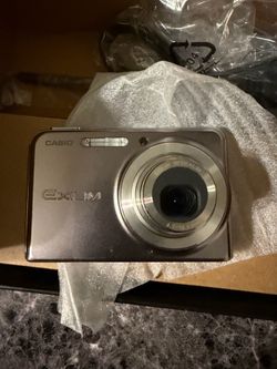Casio digital sd camera *NEW*