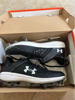 Under Armour baseball molded cleats