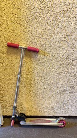 Razor Kick Scooter Silver and Red
