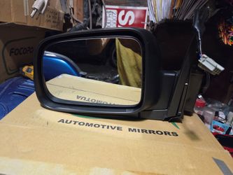 NEW IN OPEN BOX POWER MIROR FOR 2005 HONDA CR-V