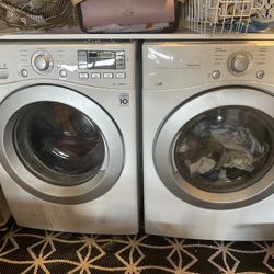 LG Front Load washer/dryer Set