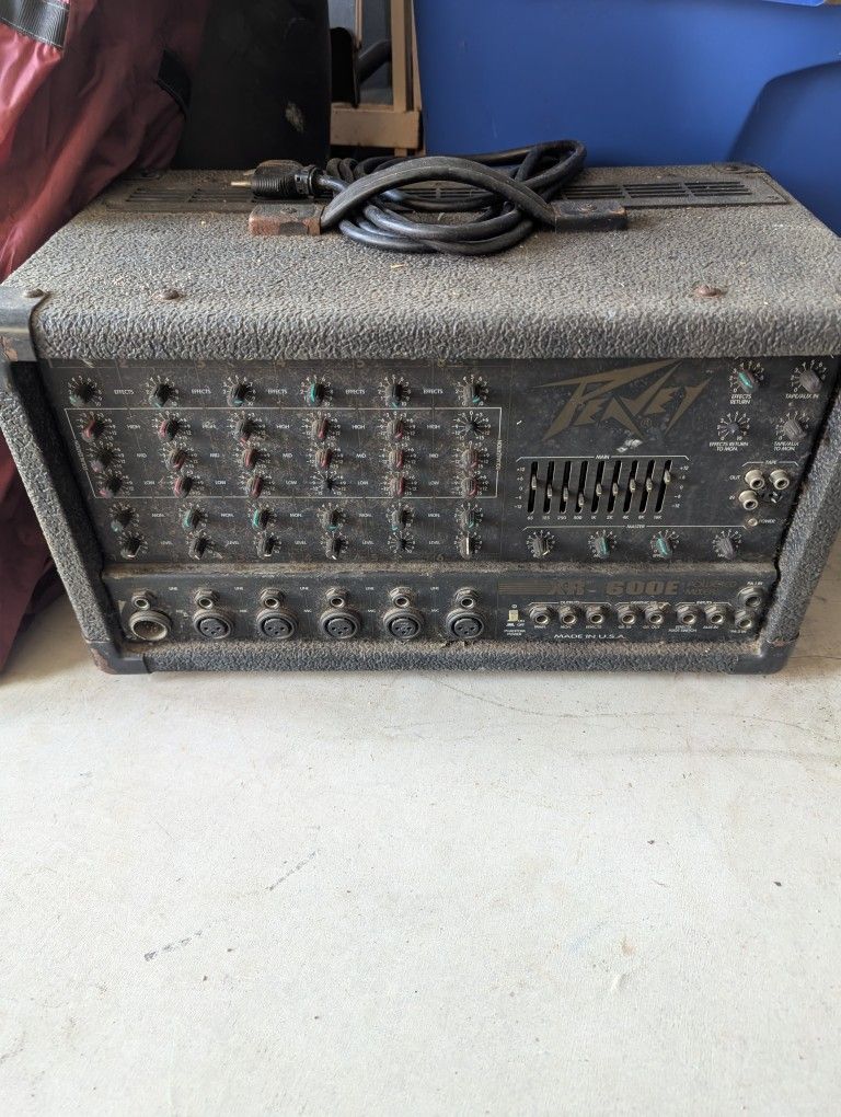 Peavy 600xe Powered Mixer