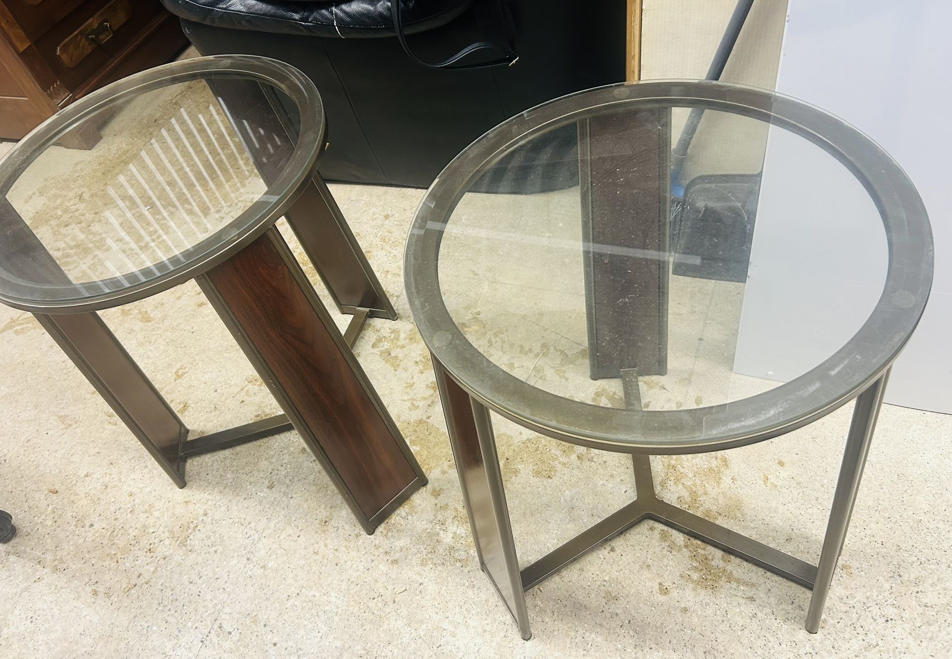 Set If End Table Metal And Wood Very Nice Great Like New Condition