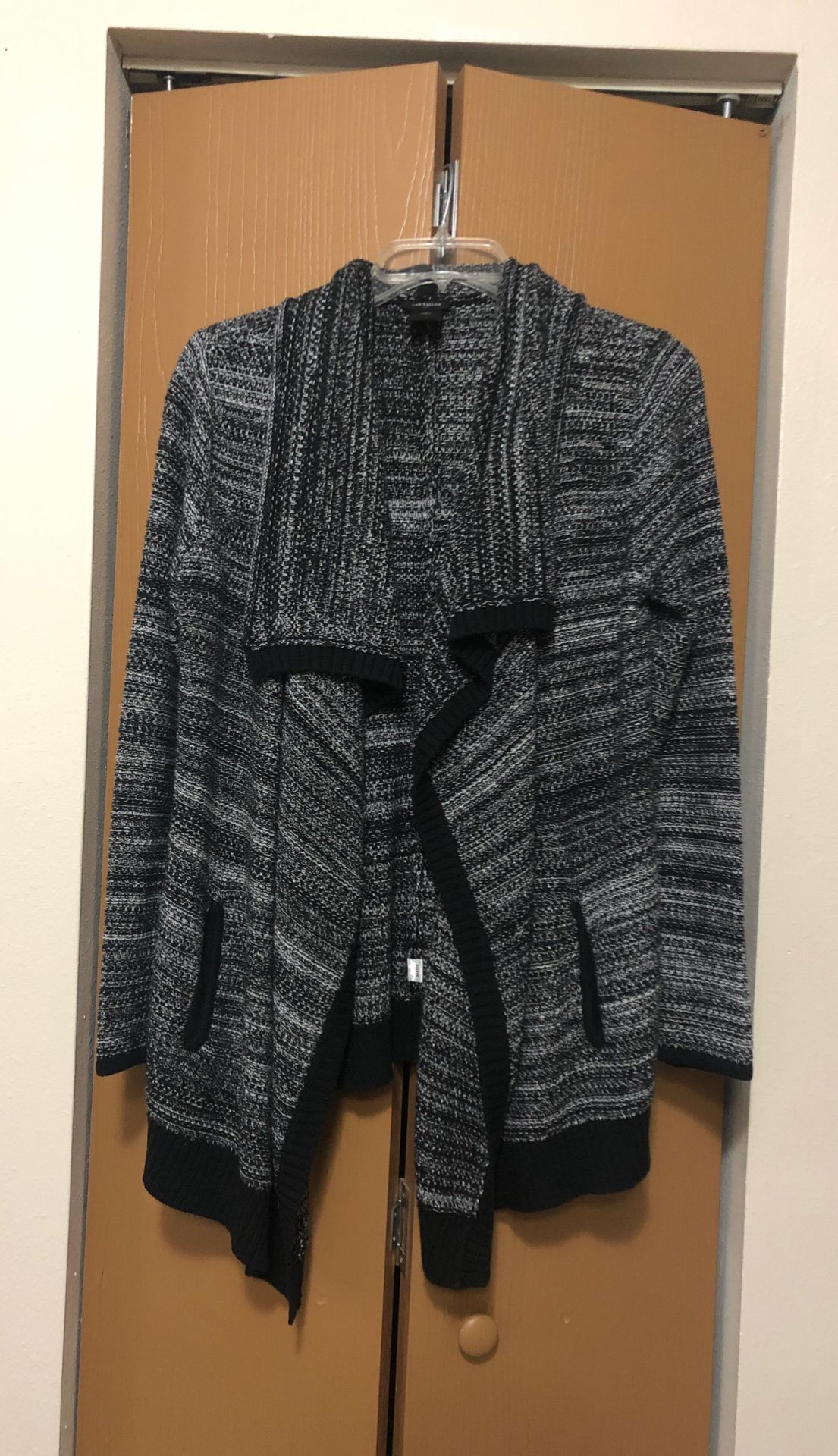 Ann Taylor Cardigan Sweater Small Black/White