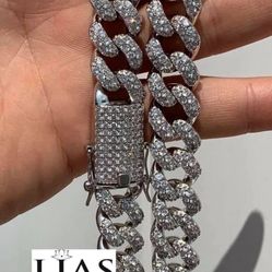 New 18k White Gold Cuban Link Chain 