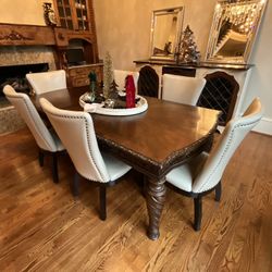 North Shore Solid Wood Dining Table
