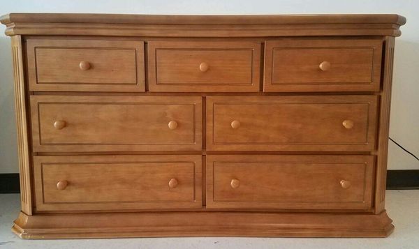 Sorelle Vista Elite 7 Drawer Dresser Available In Vintage Frost