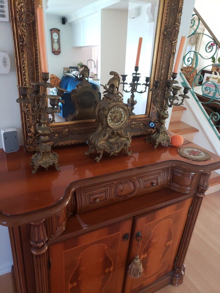 Antique Mantel Clock With Candelabras