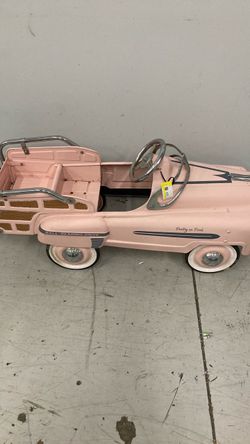 Car pretty and pink