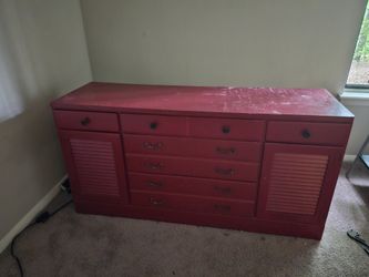 Dresser