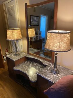 Antique / Vintage Beauty Vanity