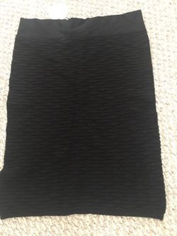 Black stretch skirt