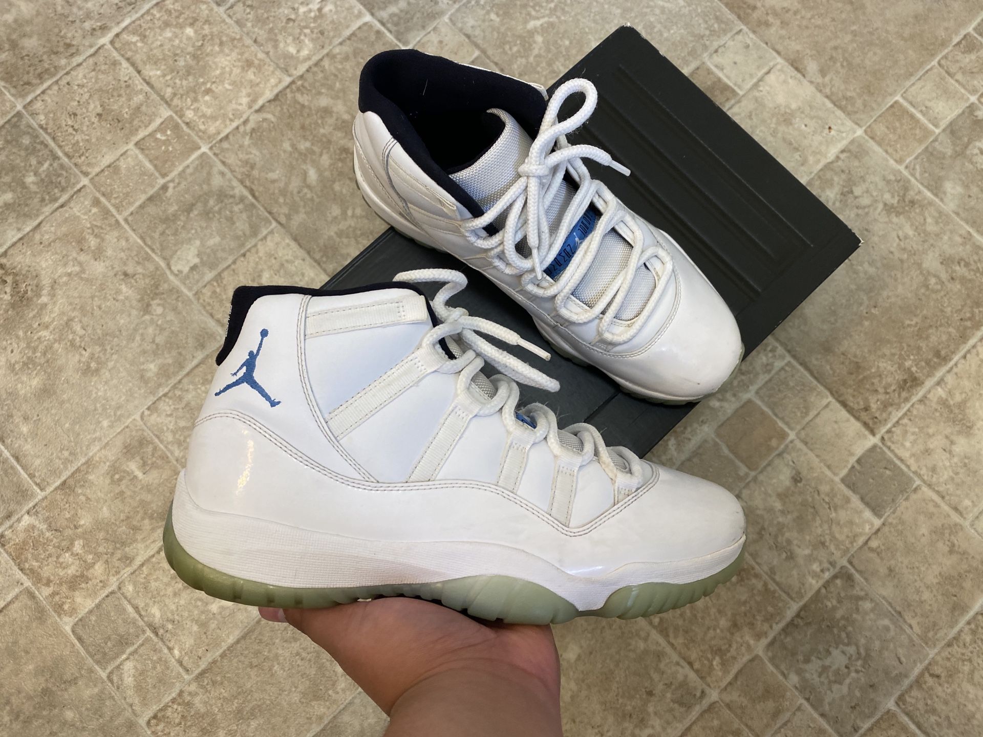 Jordan retro 11 legend blues