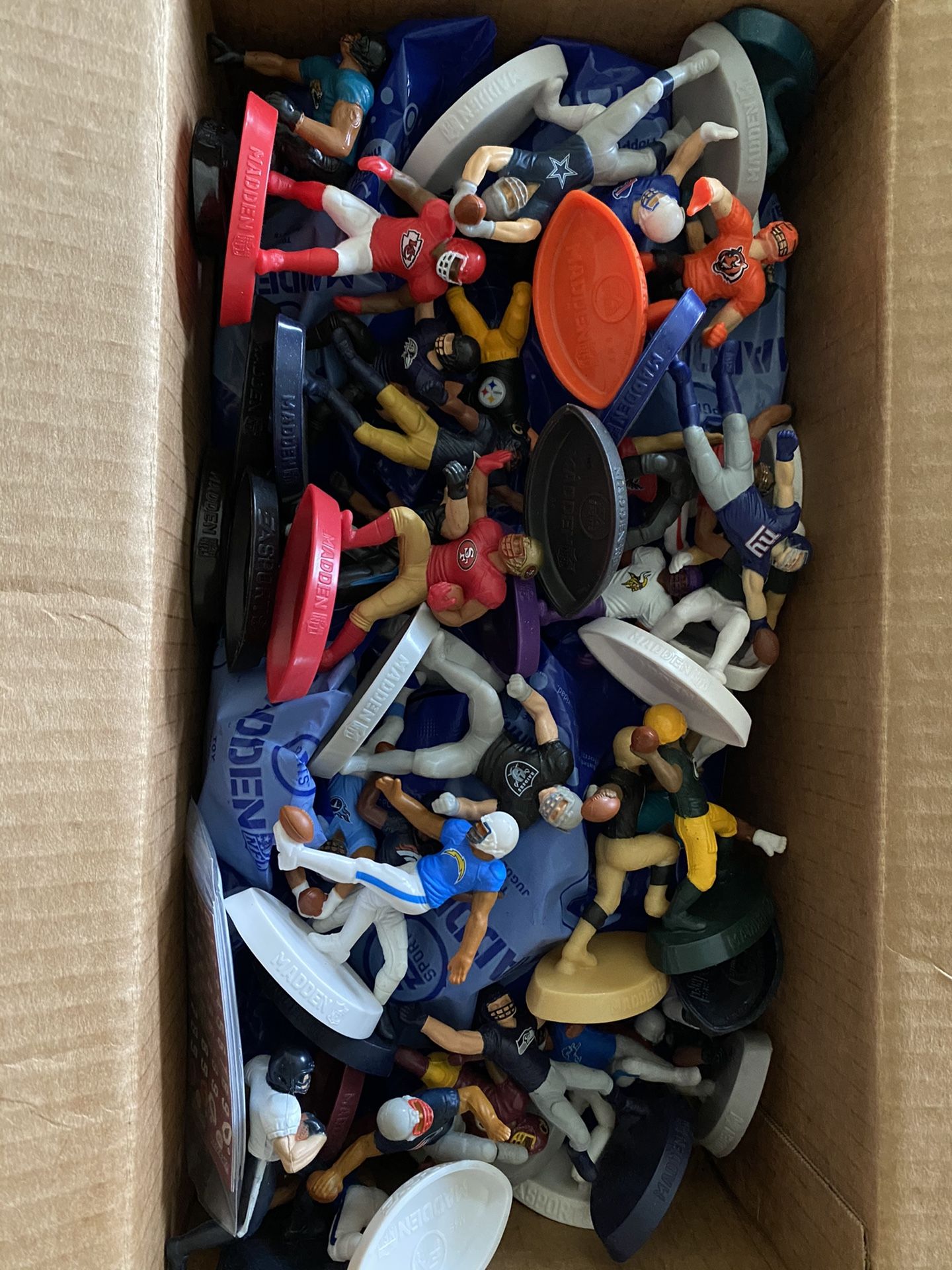 NFL collectible happy meal toys. Full Set + unopened extras