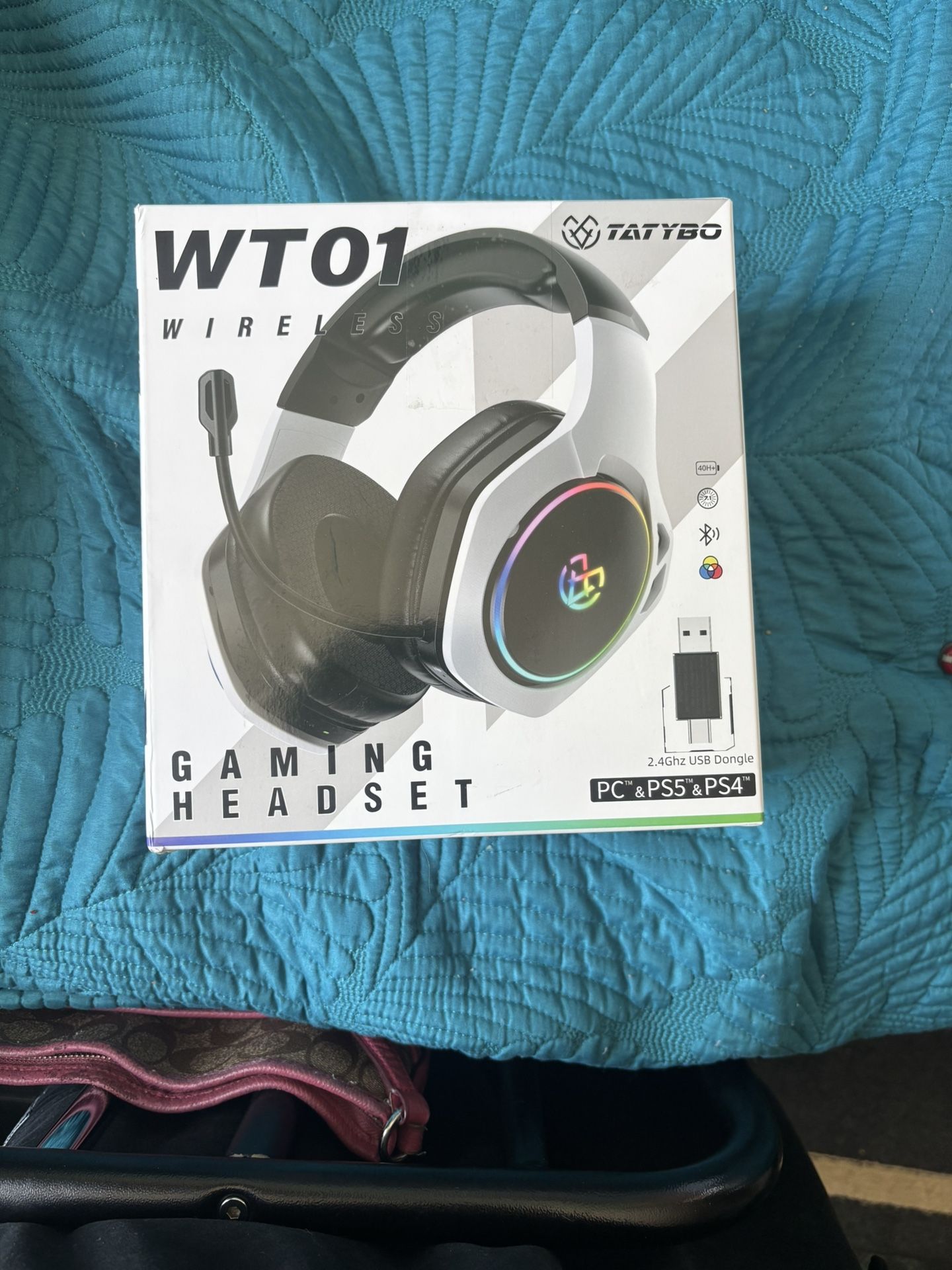 Tatybo WT01 Wirelesss Bluetooth Gaming Headset for PC PS5 PS4 2.4Ghz USB Dongle