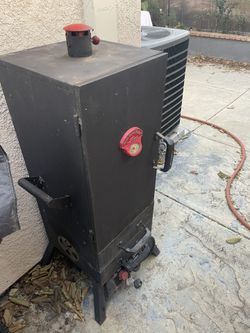 Great Outdoors Smokey Mountain Smoker