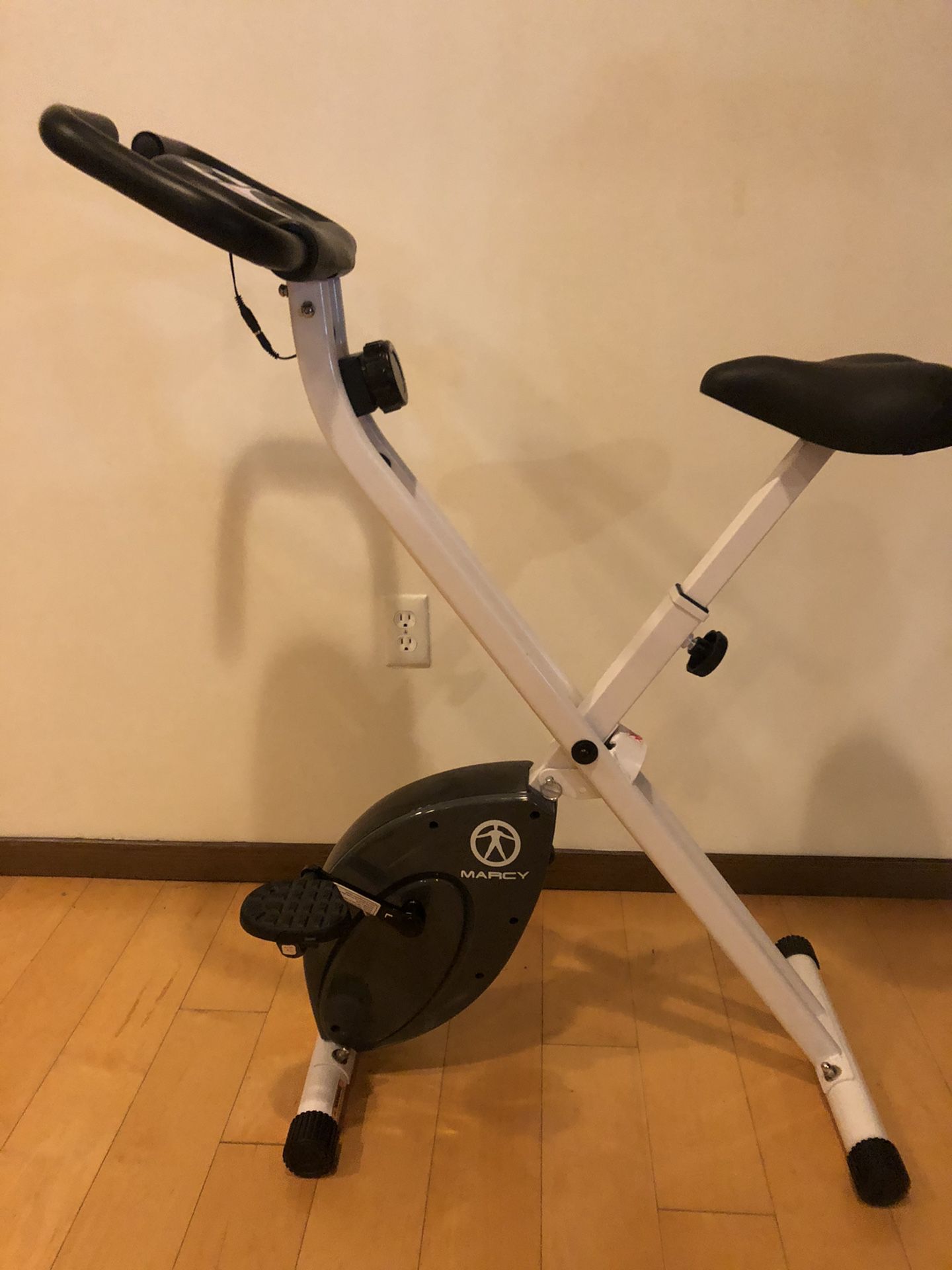 MINT CONDITION MARCY EXERCISE BIKE