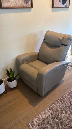 Free  Mechanical Recliner