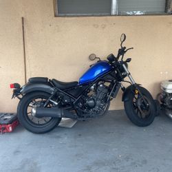 2018 Honda rebel 4900 miles 1 owner