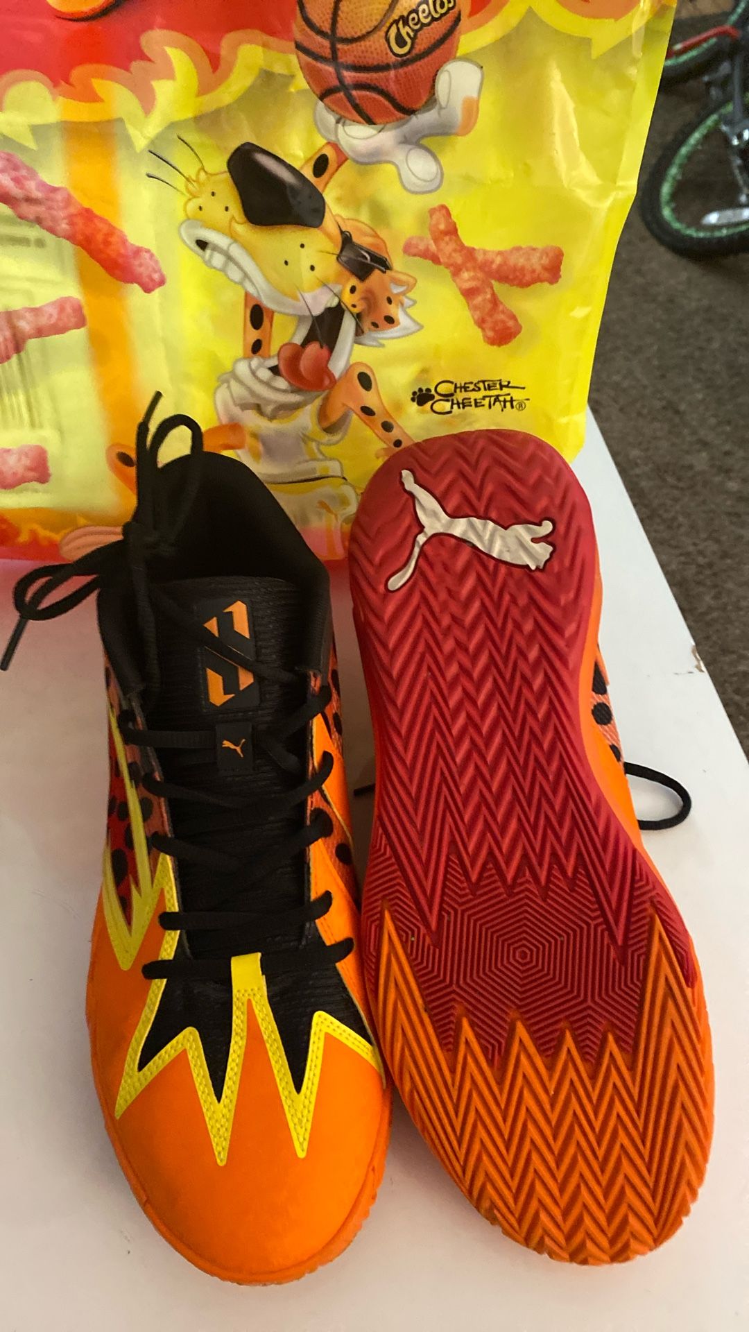 Cheetos Pumas 