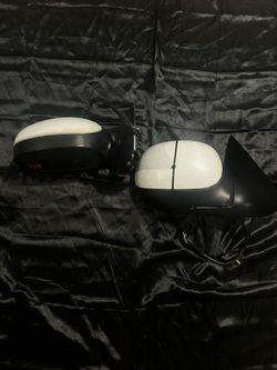 white side mirrors off a 98’ ford f150