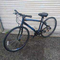 Men's 700c Nishiki Manitoba Hybrid Bike 