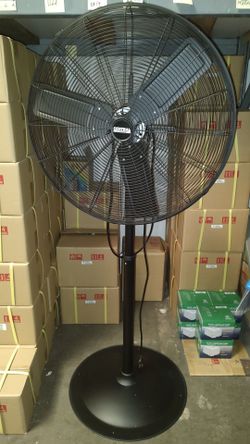 CENTRAL MACHINERY 30" 3-Speed Pedestal High-Velocity Shop Fan