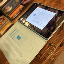 iPad 7 Generation WiFi/Cellular !