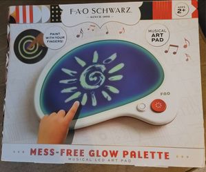FAO Schwarz paint and music pad