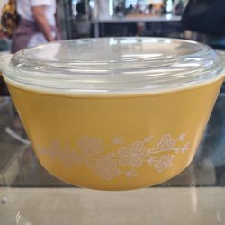 Vintage Pyrex 474-B Casserole Bowl W/ Lid GOLD 1.5 Qt