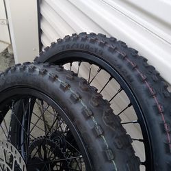 Talaria XXX dirt wheels