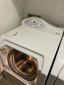 Maytag Neptune electric washer & dryer