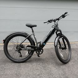 Almost New Schwinn E-Bike / Electric Bike