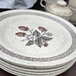 Vintage Homer Laughlin USA Plates And Mugs Set