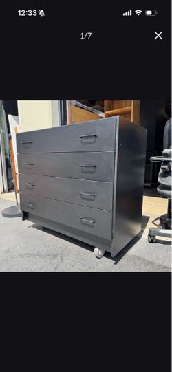 Black Vintage Mid Century Modern 4 Drawer Chest Dresser Good Condition
