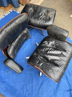 Eames lounge chair