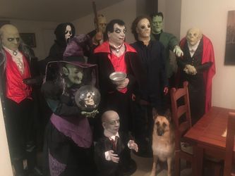 Gemmy Halloween Animatronics