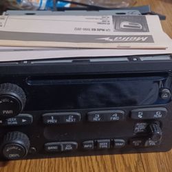Stoke Chevy Silverado Radio