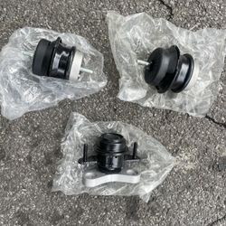 Infiniti Car Parts  ( Engine Mounts & Control Arms )